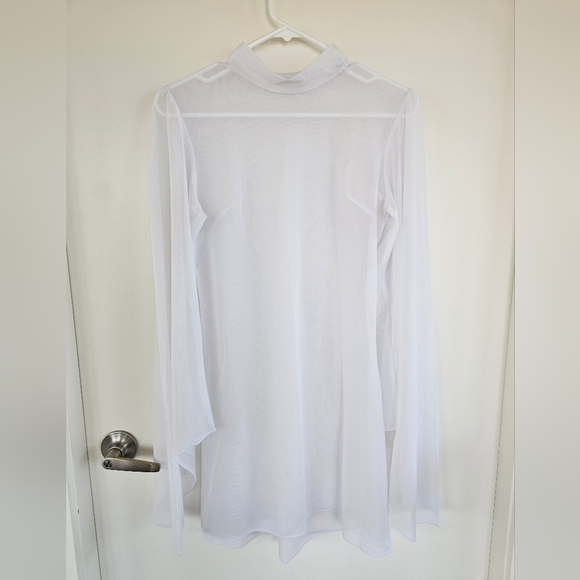 Londre The Airy Mesh Dress in Flat White - Picture 5 of 6